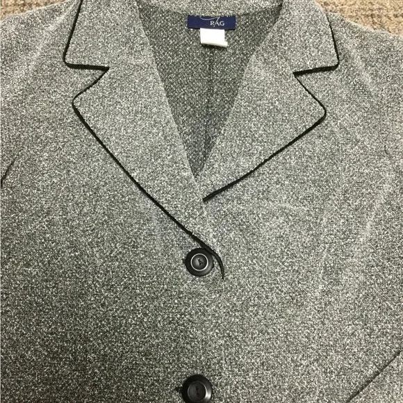 SOLD!     Rag Black & White Short Waisted Suit Blazer Jacket Size 10 Medium - Picture 2 of 4